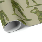 Grüne Camouflage Saluting Soldiers Pattern Geschenkpapier (Rolleneckpunkt)