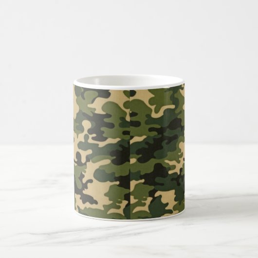 Grüne Camouflage Tasse (Mittel)