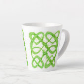 GRÜNE CELTIC KNOT Latte Tasse (Rechte Ecke)