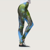 Grüne Eiche und blauer Himmel auf Leggings (Rechts)