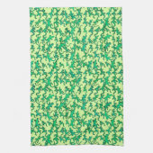 Grüne Eidechsen auf einem Limonen grünen Handtuch (Vertikal)