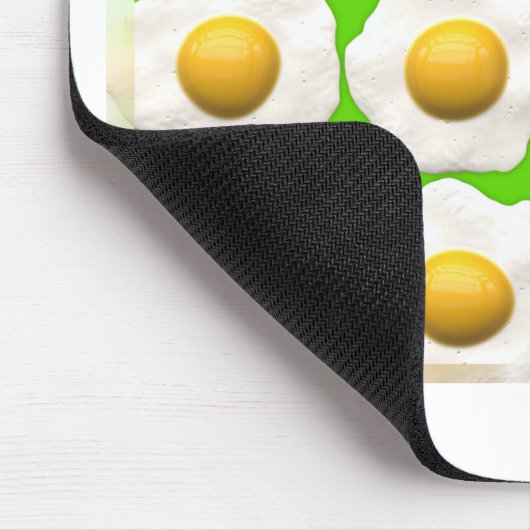 Grüne Eier Mousepad (Ecke)