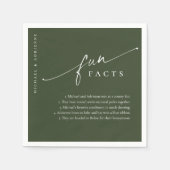 Grüne, einfache, moderne Script-Spaß-Fakten Hochze Serviette (Vorderseite)