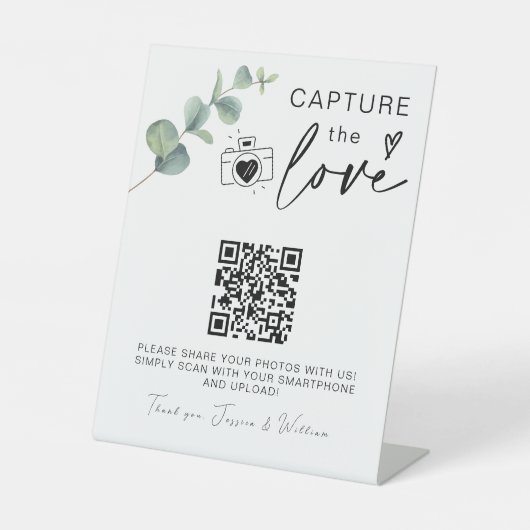 Grüne Eukalyptus erfassen das QR-Zeichen der Liebe Sockelschild (Vorderseite)