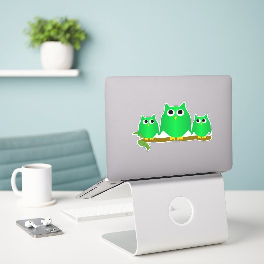 Grüne Eulen Design Aufkleber (Laptop auf Schreibtisch)