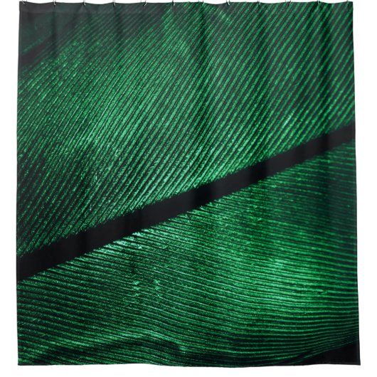 Grüne Feder, schöne Mustertextur. Duschvorhang (Vorderseite)