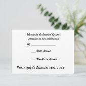 Grüne Federn mit Black Wedding RSVP Karte (Stehend Vorderseite)
