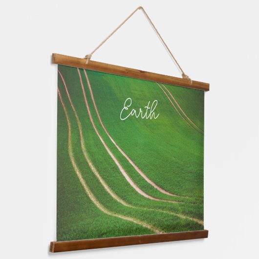 Grüne Felder Wandteppich Mit Holzrahmen (Gewinkelt)