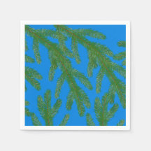 Grüne Fichtenbäume und Zweige Blau