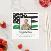 Grüne Flagge des Party für das militärische Ruhest Serviette (Beispiel)