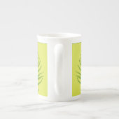 Grüne Formulare auf einer Knochen-China-Tasse Porzellantasse (Rückseite)