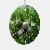 Grüne Früchte eines Mandelbaums Keramikornament (Rechts)