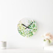 Grüne Frühlingsblätter Runde Wanduhr (Zuhause)