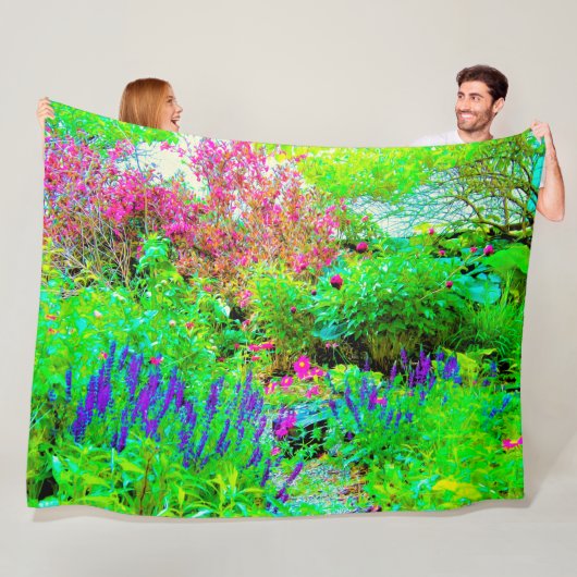 Grüne Frühlingsgärtnerei mit Peongs Fleecedecke (Beispiel)