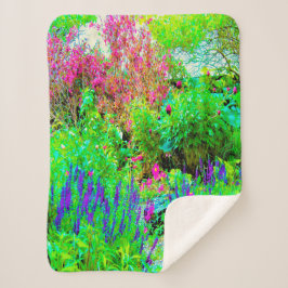 Grüne Frühlingsgärtnerei mit Peongs Sherpadecke