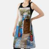 GRÜNE GEÖFFNETE PFLANZE NAHE WALL SCHÜRZE (InSitu)