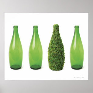 Grüne Glasflaschen, die das Recyceln zeigen und Poster