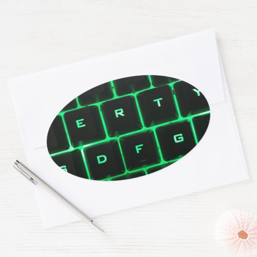 Grüne Glow QWERTY-Tastatur Ovaler Aufkleber (Umschlag)