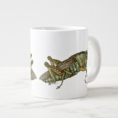 Grüne Grasshopper Jumbo-Tasse (Vorderseite Rechts)