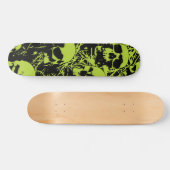 Grüne Grunge Skulls Skateboard (Horizontal)