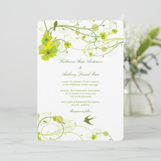 Grüne Hibisken Wirbel & Schwedische Blumenhochzeit Einladung (Stehend Vorderseite)