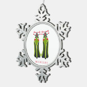 Grüne High Heels mit Candy Canes Schneeflocken Zinn-Ornament (Rechts)