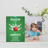 Grüne Hintergrund Bowling Geburtstagseinladungen F Einladung (Stehend Vorderseite)