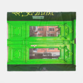 GRÜNE HOLZGLASTÜR FLEECEDECKE (Vorderseite (Horizontal))