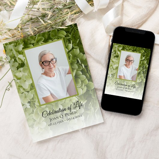 Grüne Hydrangea-Blumenfeier Einladung