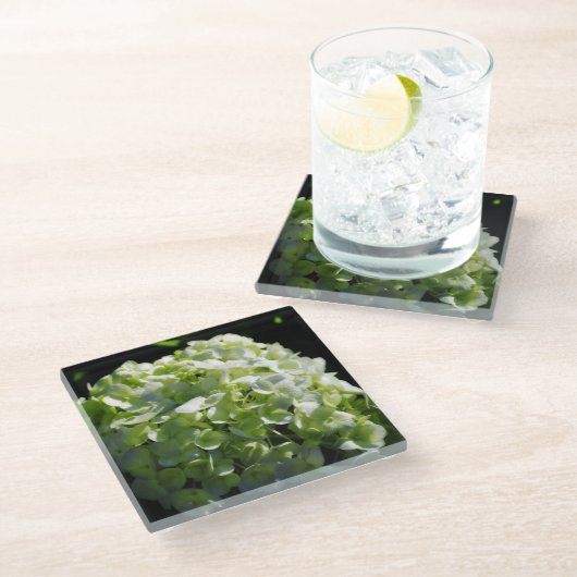 Grüne Hydrangeas-Blume Glasuntersetzer (Schrägansicht)