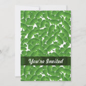 Grüne irische Kleeblätter personalisiert Einladung (Vorderseite)