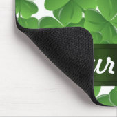 Grüne irische Kleeblätter personalisiert Mousepad (Ecke)
