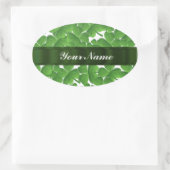 Grüne irische Kleeblätter personalisiert Ovaler Aufkleber (Tasche)