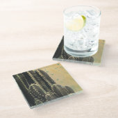 Grüne Kaktus auf gelbem Hintergrund Glasuntersetzer (Schrägansicht)