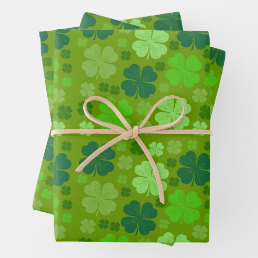 Grüne Klee, Glücksklamotten, St. Patrick's Day Geschenkpapier Set (Beispiel)