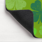 Grüne Klee, Glücksklamotten, St. Patrick's Day Mousepad (Ecke)