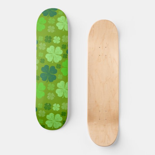 Grüne Klee, Glücksklamotten, St. Patrick's Day Skateboard (Vorderseite)