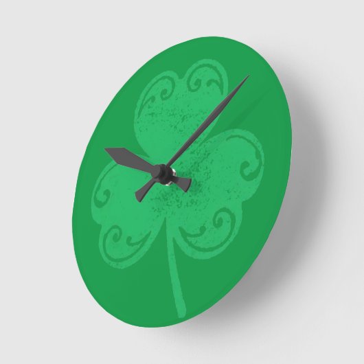 Grüne Klee Runde Wanduhr (Winkel)