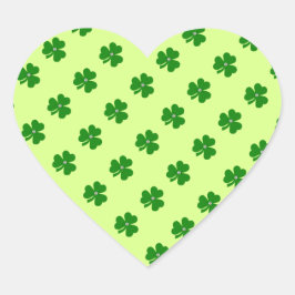 Grüne Klee, weiße Perle für St. Patrick's Day Herz-Aufkleber