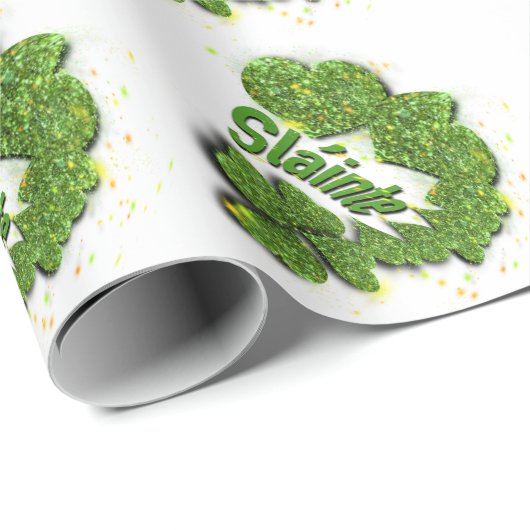 Grüne Kleeblätter | funkelnde Herzen Shainte Geschenkpapier (Rolleneckpunkt)