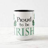 Grüne Kleeblätter Stolz auf die irische Ringer-Tas Tasse (Zentrum)