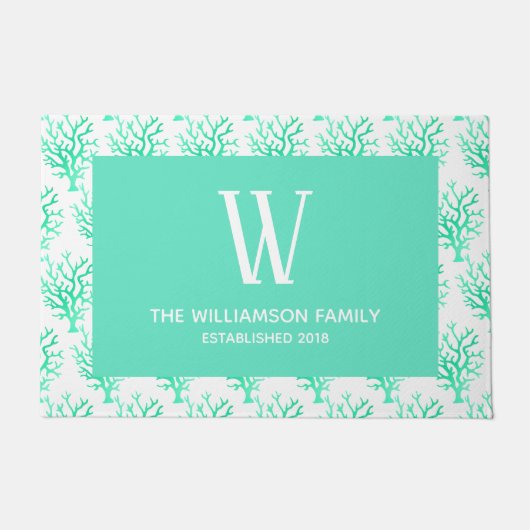 Grüne Korallen und Familienname am Küstenmeer Fußmatte (Vorderseite)