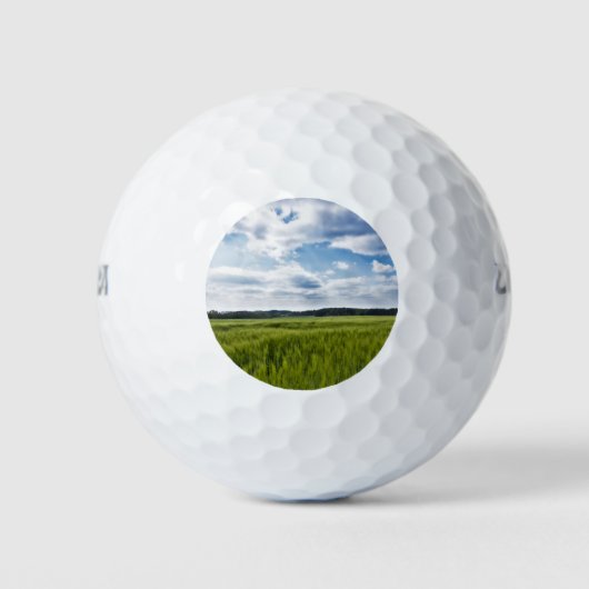 Grüne Kornfelder und blaue Himmel Golfball (Vorderseite)