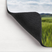 Grüne Kornfelder und blaue Himmel Mousepad (Ecke)