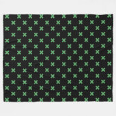 Grüne Kreuzstiche auf schwarz Fleecedecke (Vorderseite (Horizontal))