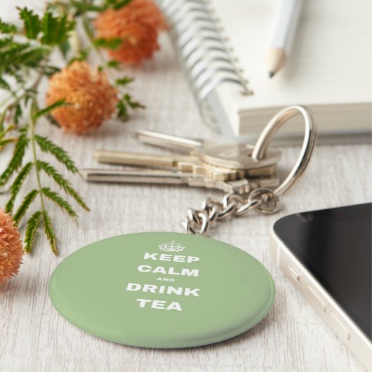 Grüne Krone BEHALTE CALM UND TRINKTEE Schlüsselrin Schlüsselanhänger (Seite)