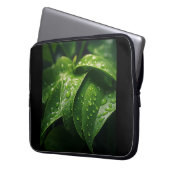 GRÜNE LEAF LAPTOP SLEEVE (Vorderseite Links)