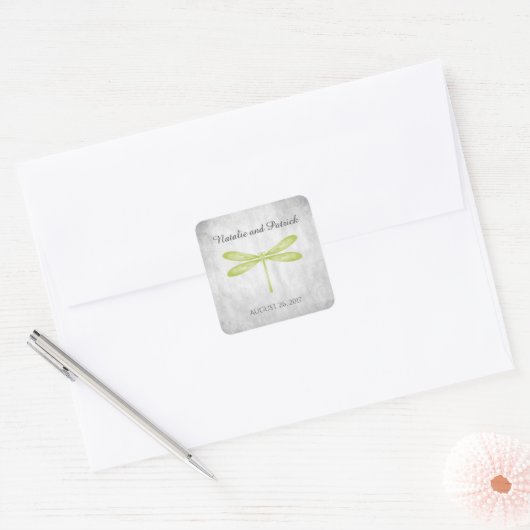 Grüne Libelle-Hochzeitsticker Quadratischer Aufkleber (Umschlag)