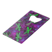 Grüne Libellen auf Hot Pink und Lila Geldbeutel Flaschenöffner (Vorderseite Schrägansicht)