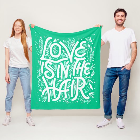 Grüne Liebe ist im Haar Fleecedecke (Beispiel)